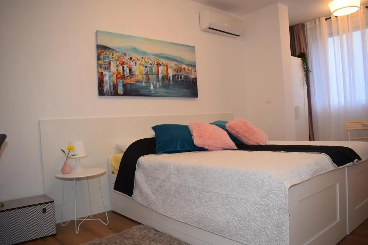 Apartment Trixi Pula
