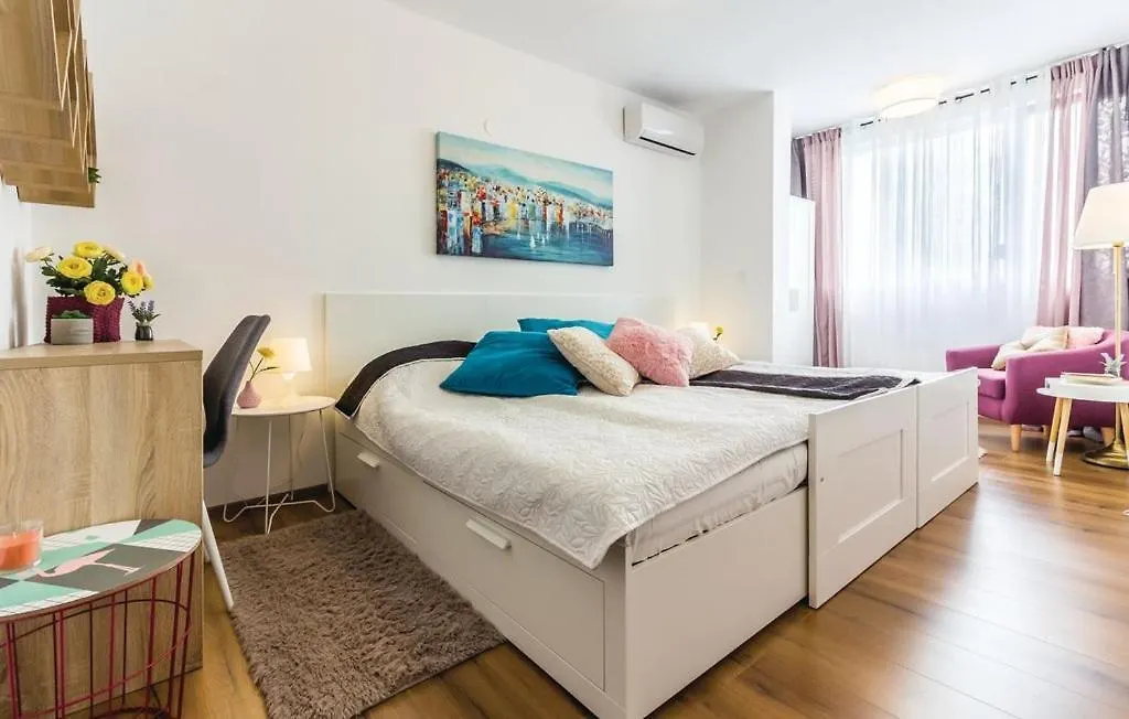 Apartment Trixi Pula