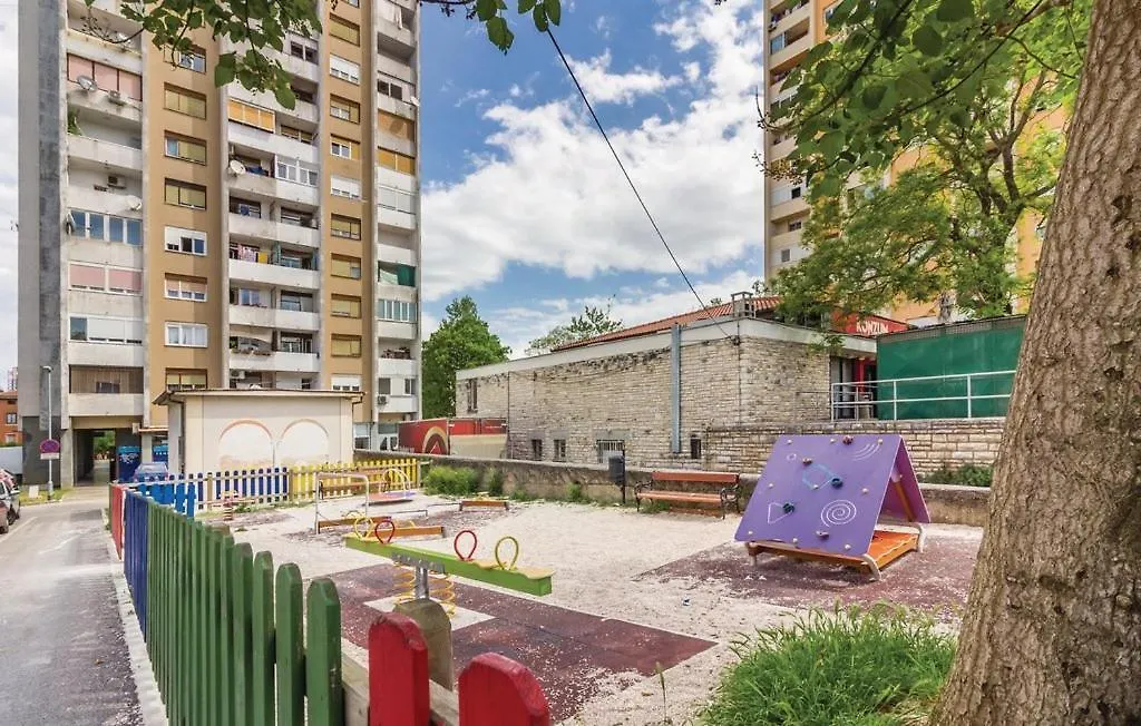 Apartment Trixi Pula 0*,  Croatia